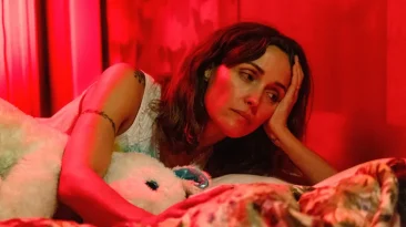 How Awards Season Pics Dare to Get Real About Motherhood