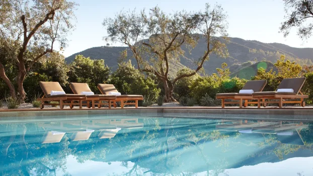 6 Best Hotels in Malibu for Inspiring Architecture, Ocean Air, and A-List Vibes