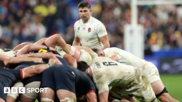 Ben Youngs scoring a try for England