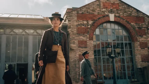 Bérénice Bejo, Steven Moffat Bryan Elsley Shows Set for Series Mania