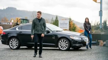 Justin Hartley Talks 'Tracker' Season 3 Midseason Premiere