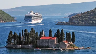 This New Luxury Cruise is Swapping Mass Tours for Hyperlocal Excursions
