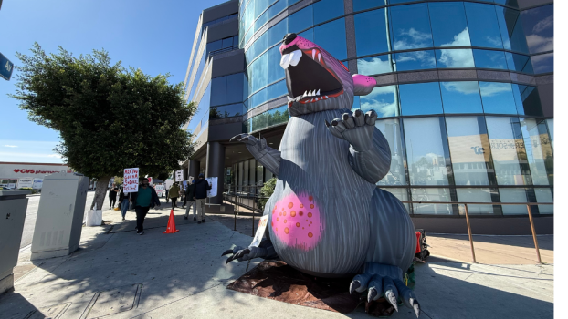 WGSU Calls WGA West Back To Bargaining Table: "Enough Is Enough"