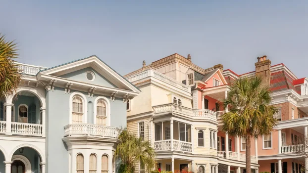 10 Savannah Airbnbs for Every Bachelorette Group, From All-Pink Condos to Historic Cottages