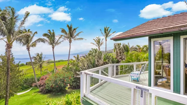 13 Maui Airbnbs That’ll Leave You Daydreaming