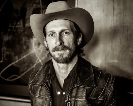 Austin Amelio To Recur On FX's 'The Lowdown' For Season 2