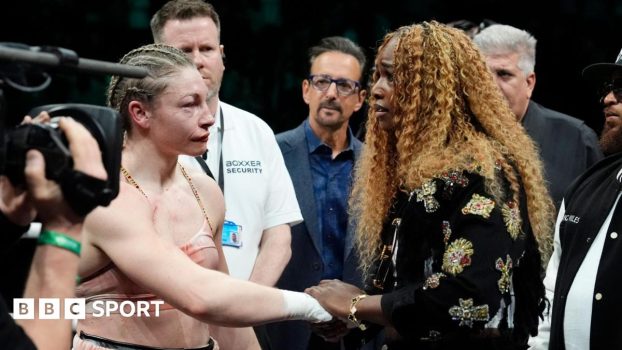 Lauren Price (left) and Claressa Shields