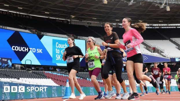 Runners taking part in a Couch to 5K event