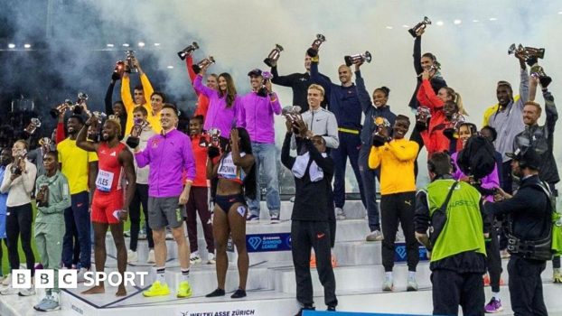 The 2025 Diamond League winners pose together with their trophies