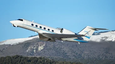 How to Fly Private Like Your Really Rich Friend Who Hates Spending Money