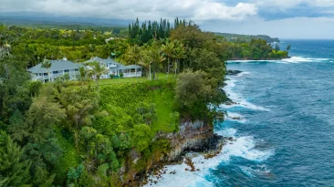 Where to Stay Near Hawaii Volcanoes National Park: Hotels, Vacation Rentals, and Treehouses