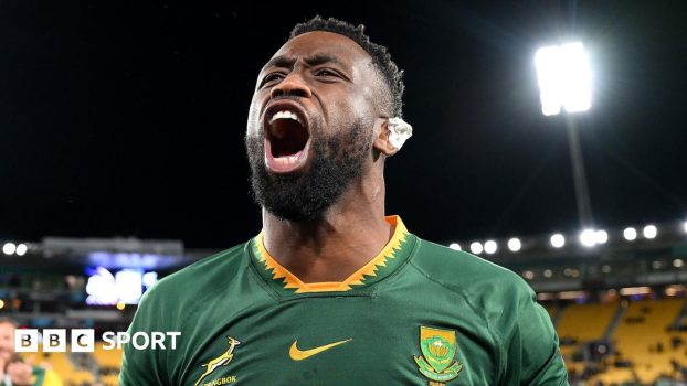 Ollie Sleightholme scores for England against South Africa